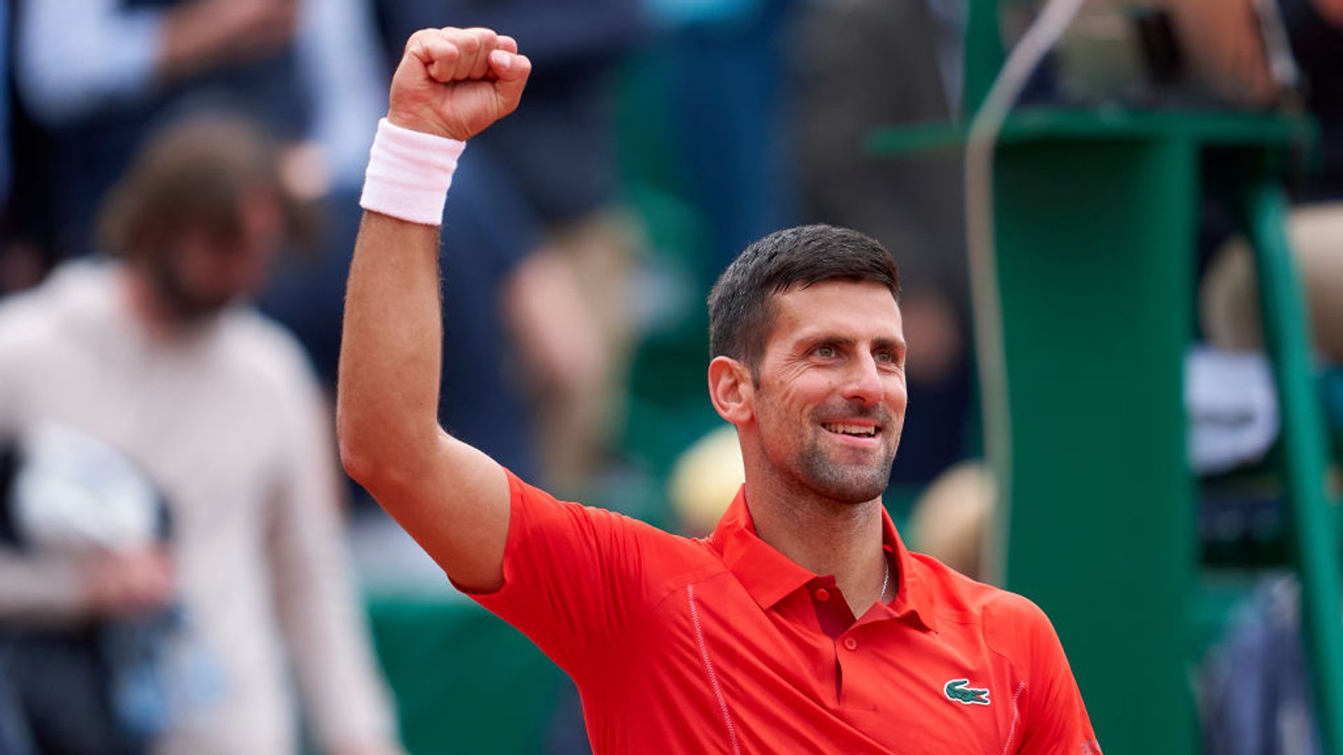 Djokovic cruises through as Draper narrowly beaten