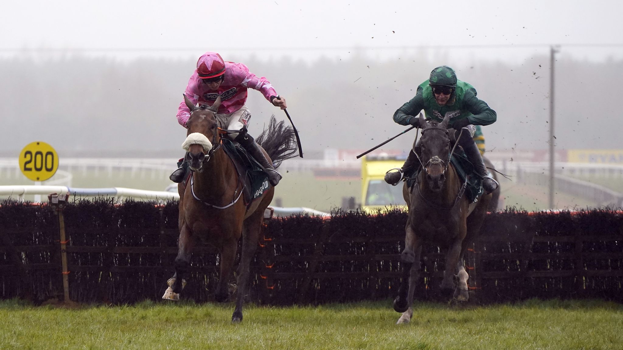 Rathbarry & Glenview Studs Hurdle: Brewin'upastorm Bags Fairyhouse 