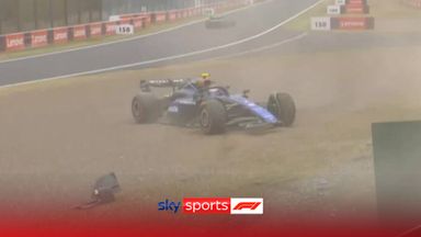 'A rough ride' | Sargeant takes huge hit into the wall and brings out red flag