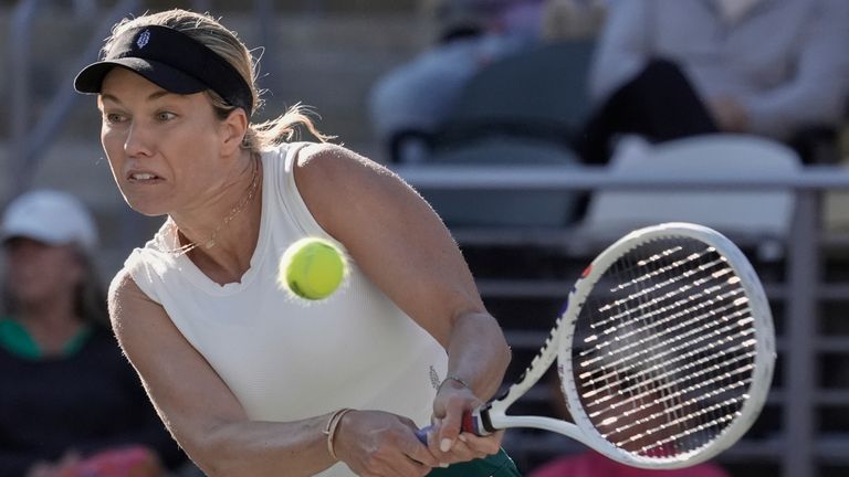 April 6, 2024: Danielle Collins (USA) defeated Maria Sakkari (GRE) at the Credit One Charleston Open being played at Family Circle Tennis Center in Charleston, South Carolina / USA ....Leslie Billman/Tennisclix/Cal Sport Media (Credit Image: .. Leslie Billman/Cal Sport Media) (Cal Sport Media via AP Images)