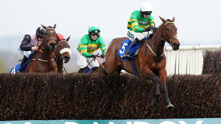 Inothewayurthinking claims the Mildmay Novices'