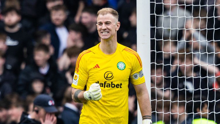 GLASGOW, SCOTLAND - APRIL 20: Celtic's Joe Hart during a Scottish Gas Scottish Cup semi-final match between Aberdeen and Celtic at Hampden Park, on April 20, 2024, in Glasgow, Scotland.  (Photo by Craig Foy / SNS Group)