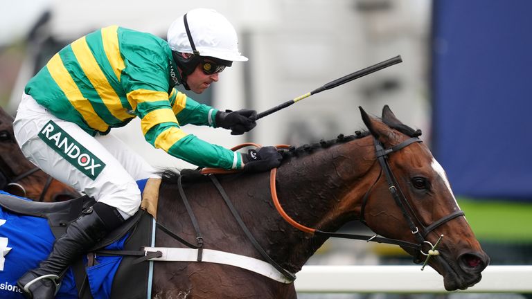 Jonbon thrives at Aintree in the Melling Chase