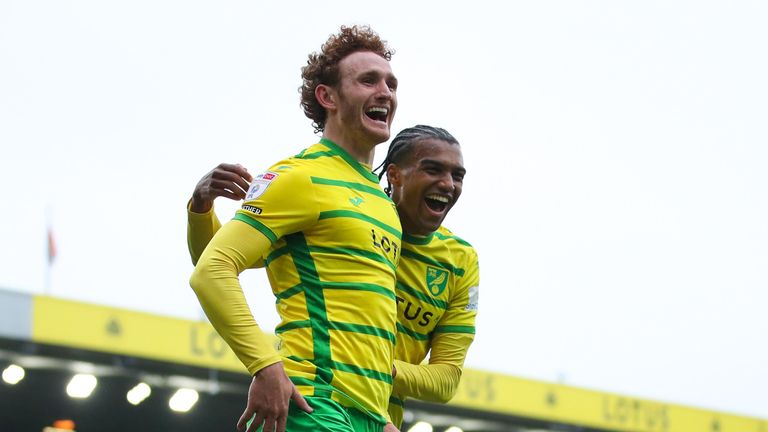 Norwich City 2-2 Swansea City: David Wagner's Canaries remain in charge of play-off destiny despite draw | Football News | Sky Sports