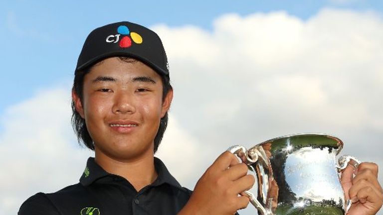 Kim came out on top at the 38th hole in the closely contested Final of the 96th Boys' Amateur Championship against Alex Papayoanou. 
