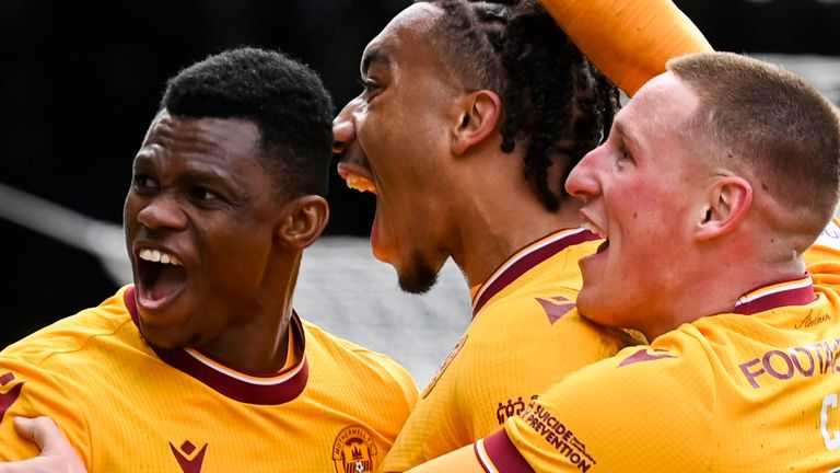 DUNDEE, SCOTLAND - APRIL 06: Motherwell's Moses Ebiye celebrates scoring to make it 3-2 with his teammates during a cinch Premiership match between Dundee and Motherwell at the Scot Foam Stadium at Dens Park, on April 06, 2024, in Dundee, Scotland. (Photo by Rob Casey / SNS Group)