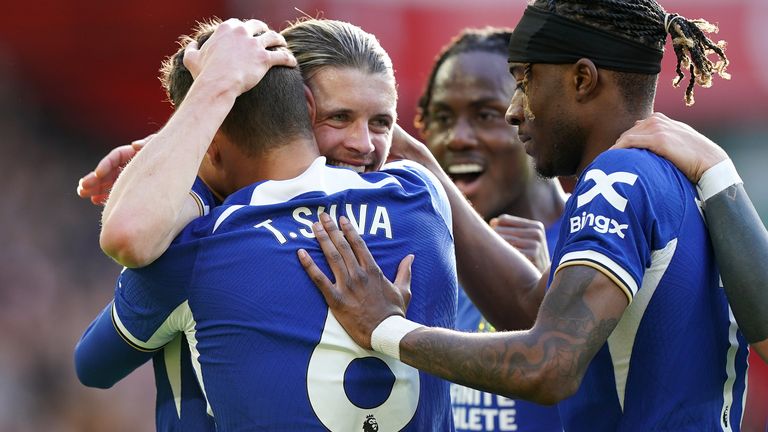 Chelsea celebrate Thiago Silva's opener at Sheffield United