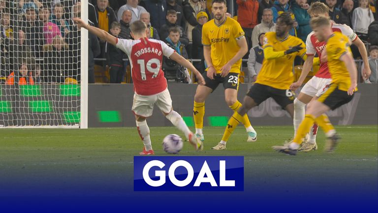 Leandro Trossard scores for Arsenal against Wolves