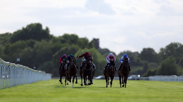 Windsor Racecourse hosts its first raceday of the season