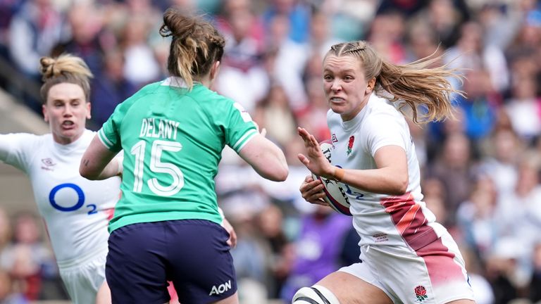 Second row Zoe Aldcroft charged through for England's fourth try inside the opening quarter