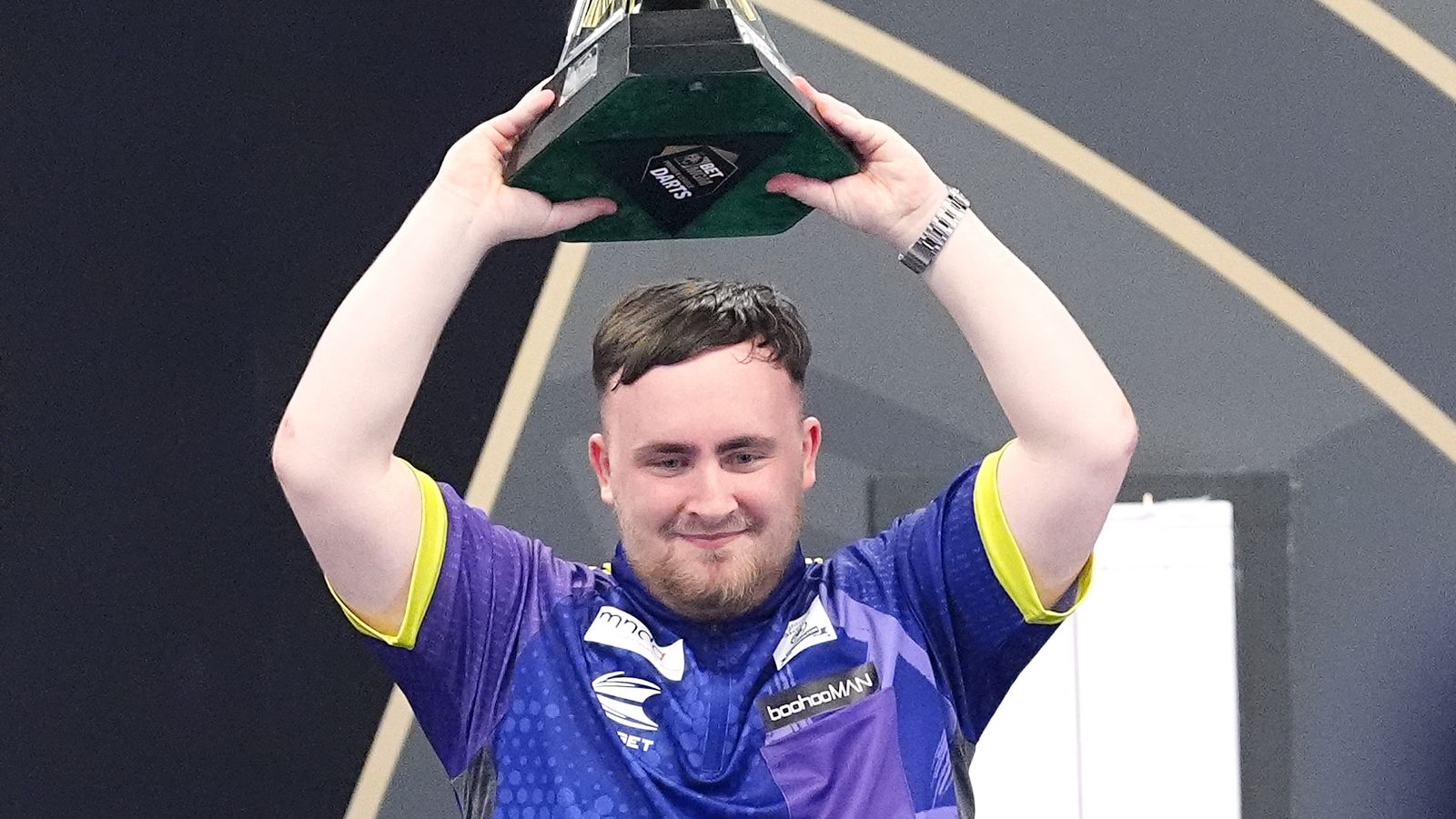 Luke Littler effect puts Alexandra Palace future as host of PDC World Darts Championship ‘under discussion’ | Darts News