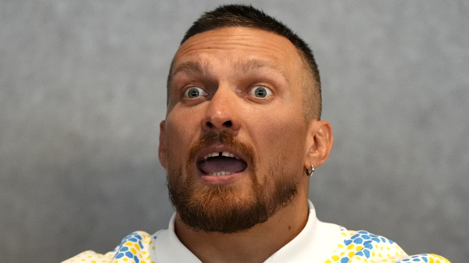 Fury vs Usyk: Oleksandr Usyk reveals how he called off his team to stop a brawl after Fury fracas | Boxing News