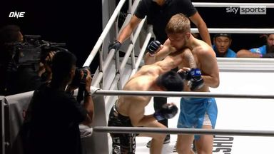 21yo Briton Cooke makes ONE FC debut with first round TKO!