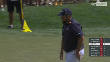 Lowry ties the lead with another monster putt!