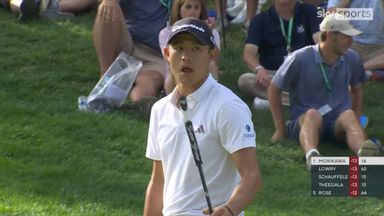 Luckiest putt of the week? | Morikawa leads by one!