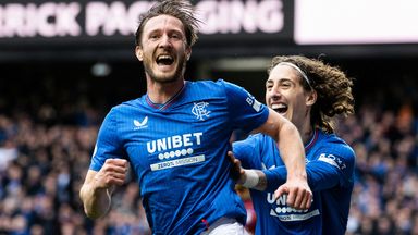 'A huge moment!' | Davies reacts quickest to put Rangers 2-1 up!