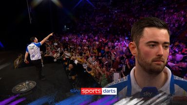 Humphries leads rendition of MOT | 'One of my greatest experiences in darts'