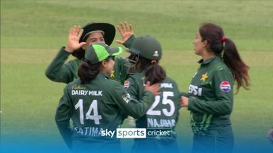 Sciver-Brunt goes | Pakistan take a fourth wicket