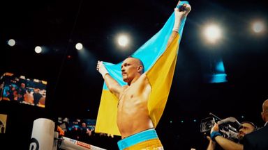 Mudryk and Mykolenko show support to countryman Usyk