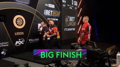 Smith bangs in brilliant 136 finish in Aspinall crunch match
