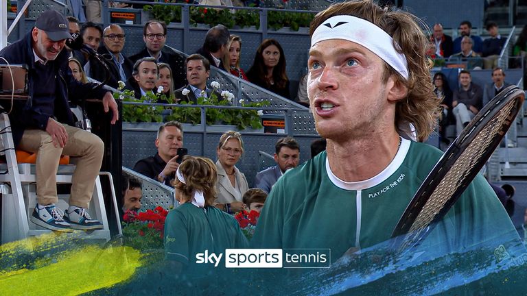 Andrey Rublev argues with umpire