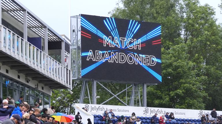 Match abandoned, England vs Pakistan - third T20I