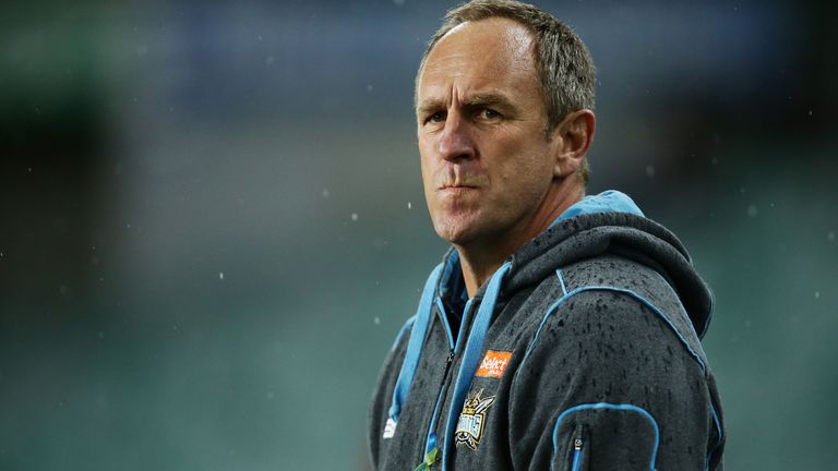 Titans coach John Cartwright looks on from the bench during the round 22 NRL match between the Sydney Roosters and the Gold Coast Titans at Allianz Stadium on August 11, 2014 in Sydney, Australia. (Photo by Matt King/Getty Images)