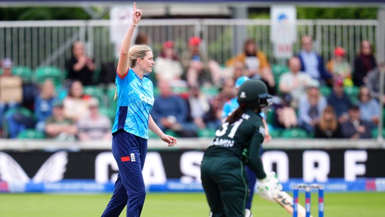 England Women v Pakistan Women - Third ODI - The Cloud County Ground
England's Lauren Bell (left) celebrates the wicket of Pakistan's Sidra Amin during the third women's one day international match at The Cloud County Ground, Chelmsford. Picture date: Wednesday May 29, 2024.