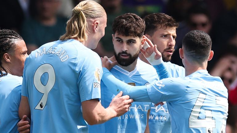Josko Gvardiol celebrates with teammates after giving Man City a first-half lead at Fulham
