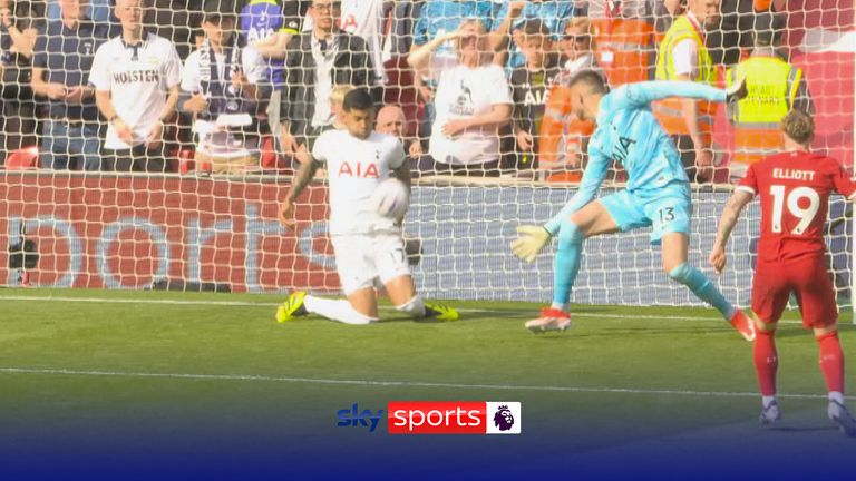 Romero off the line - Liverpool vs Spurs