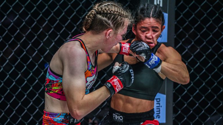 Smilla Sundell in action against Allycia Hellen Rodrigues at ONE Fight Night 14