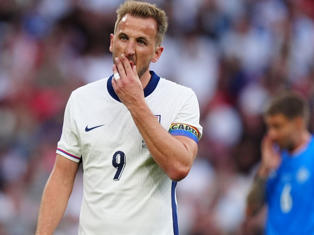 Carra: Southgate has a Kane conundrum | Let us know your thoughts!