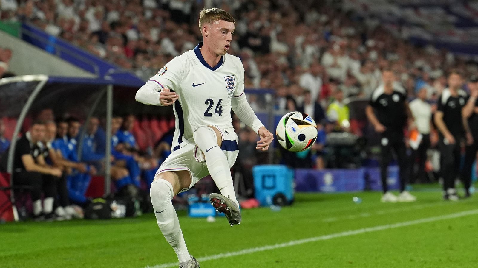 Gareth Southgate sa obáva zmien v Anglicku a „straty kontinuity“ pred zápasom osemfinále Slovenska |  futbalové správy