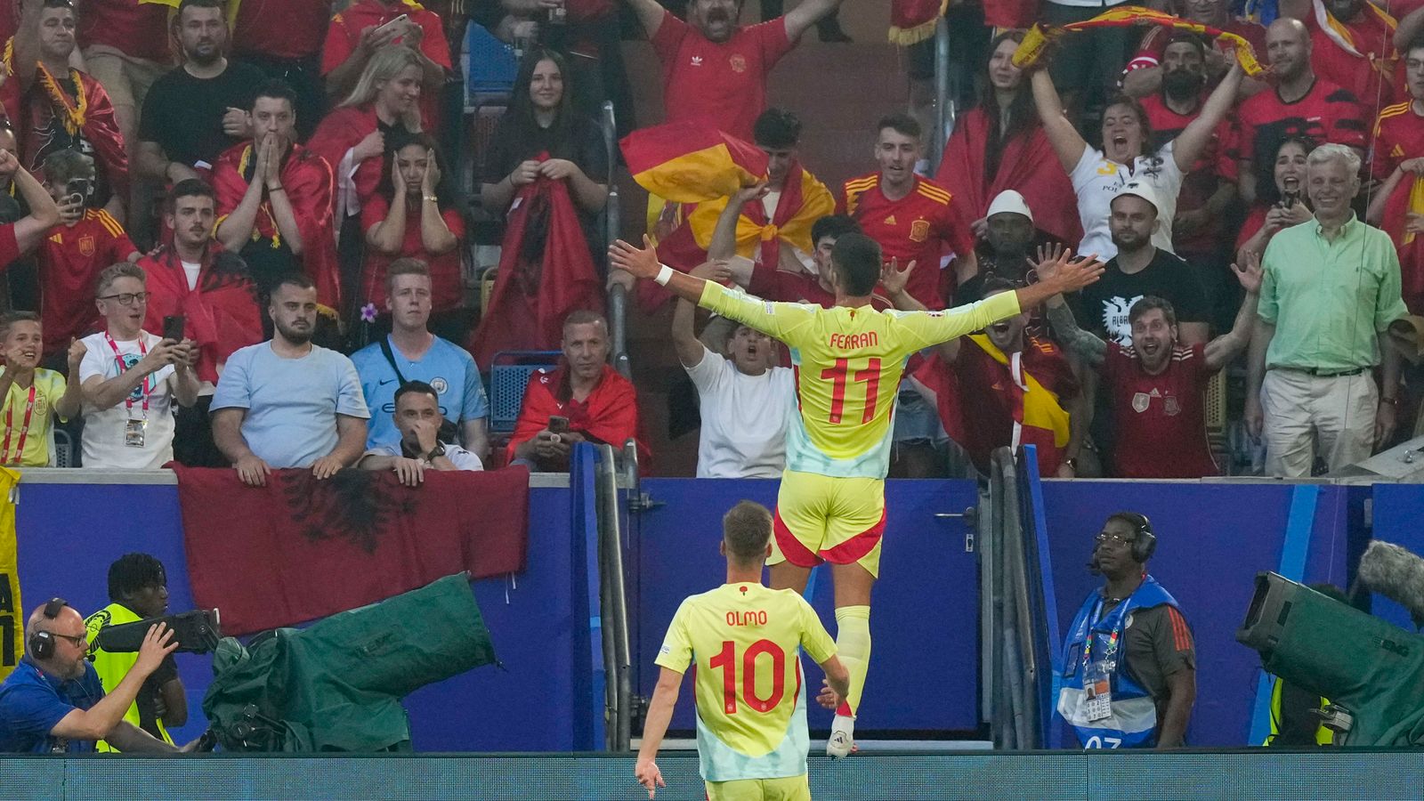 Albania 0 – 1 Spain Albania 0 – 1 Spain