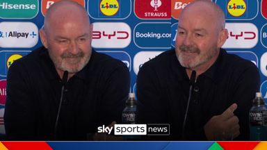 'You're not Steve Clarke, I'm Steve Clarke!' | Scotland boss enjoys press conference mix-up! 