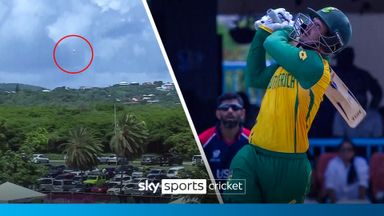 'To the man on the moon!' | De Kock hits five HUGE sixes for South Africa