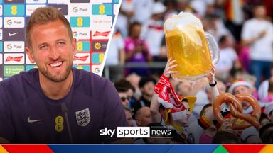 'Free drinks in every bar' | Journalist makes Kane offer he can't refuse!