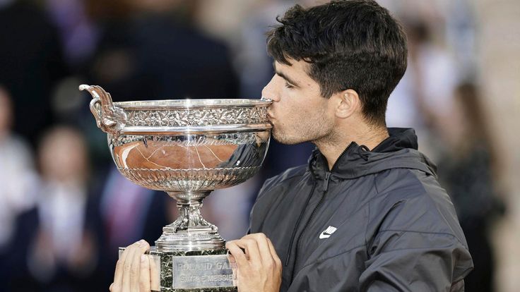 Carlos Alcaraz: Crowning of a new 'King of Clay' at the French Open  symbolises dawn of a new era for tennis | Tennis News | Sky Sports