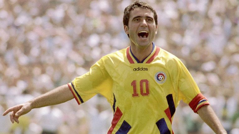 PAS20:WORLD CUP:PASADENA,CALIFORNIA,3JUL94- Romania's Gheorghe Hagi celebrates after kicking the game-winning goal in the second half against Argentina in their 2nd round World Cup game in Pasadena, July 3. Romania defeated Argentina 3-2 to advance to the quarter finals. bps/Sam Mircovich REUTER (LEA SUZUKI/San Francisco Chronicle via AP)