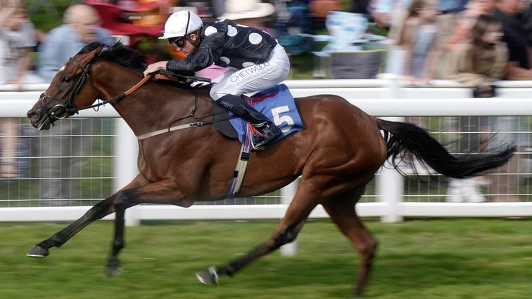 Mistral Star on her way to victory at Salisbury 