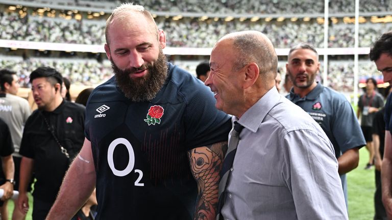 Joe Marler chats with Eddie Jones after the final whistle