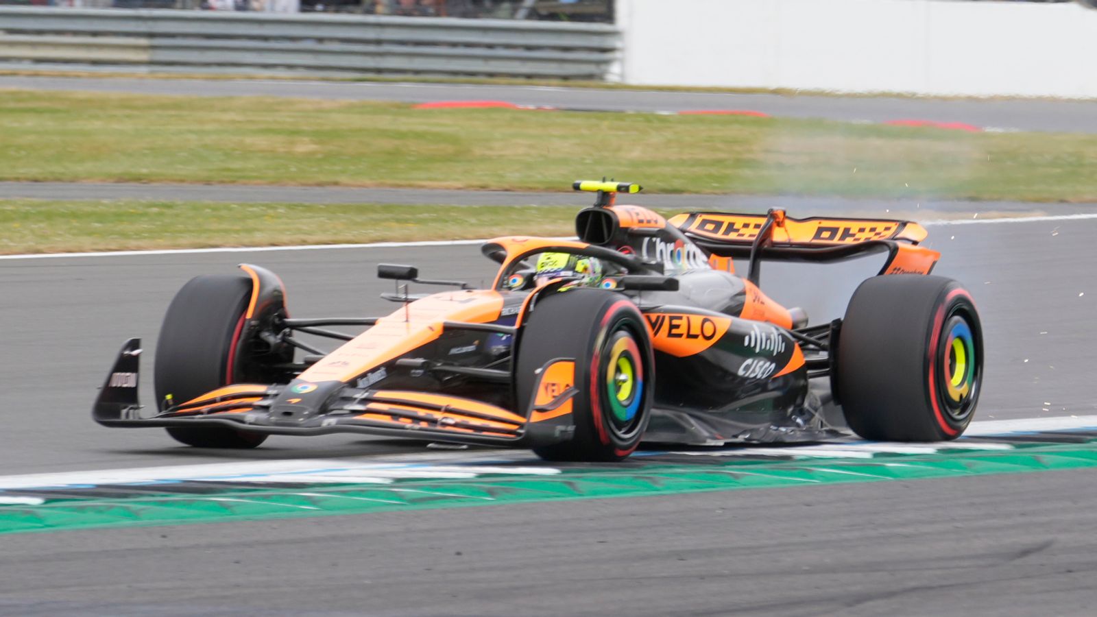 Grand Prix Inggris: Lando Norris memimpin latihan bebas pertama sementara rekan setimnya di McLaren Oscar Piastri mengalami masalah teknis |  Berita Formula 1