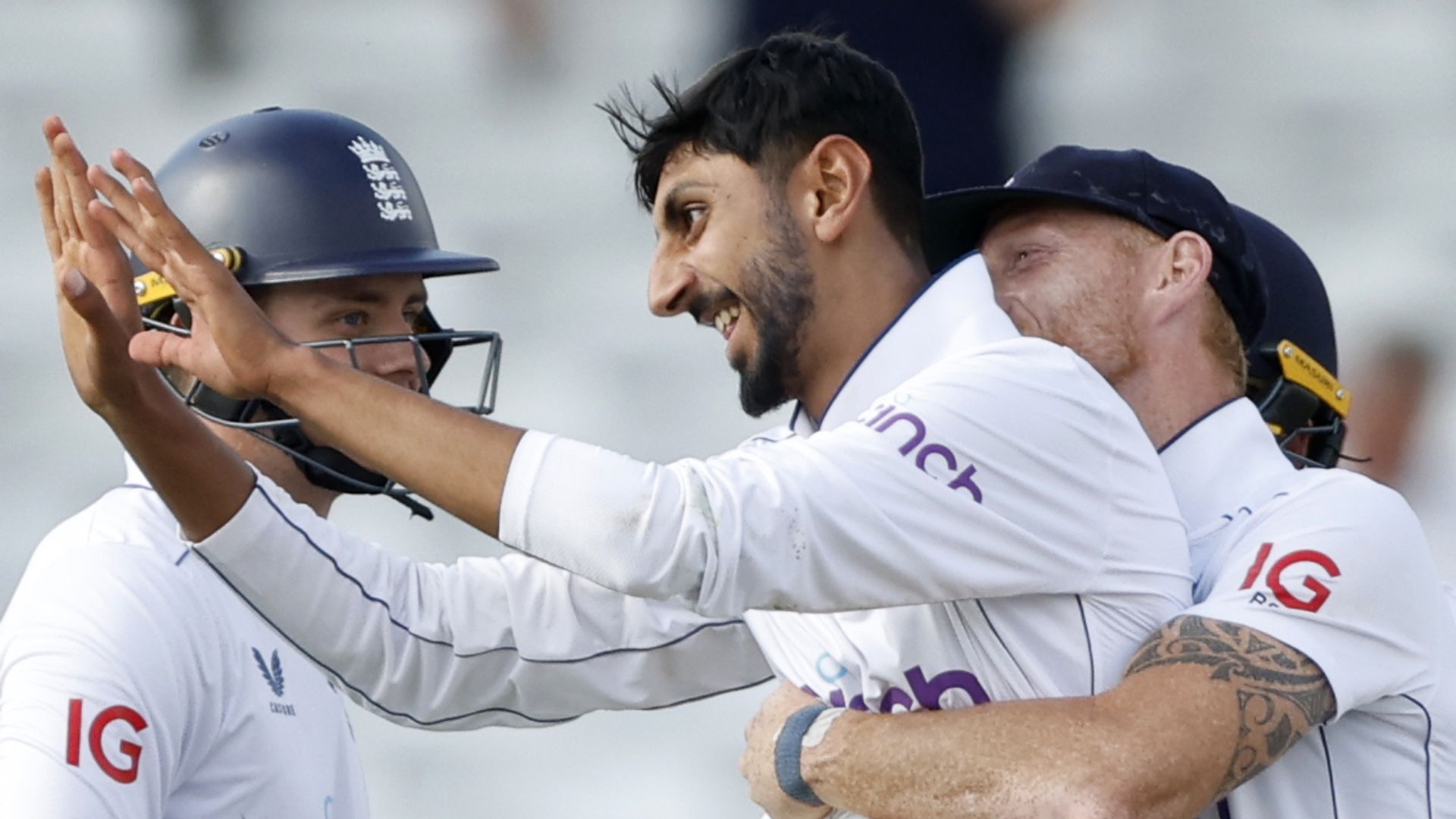 Bashir joins the greats with rare Trent Bridge spin five-for
