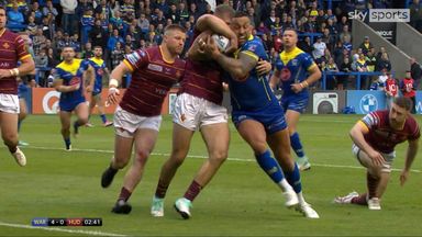 Vaughan powers over the try line to give Warrington an early lead