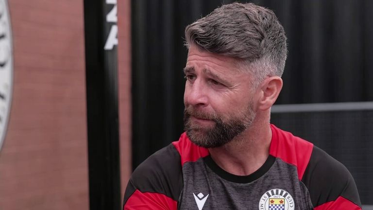 St Mirren boss Stephen Robinson tells players to 'embrace the pressure ...