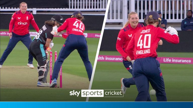 Sophie Ecclestone breaks New Zealand's momentum with two vital wickets of Suzie Bates and Amelia Kerr in the same over.