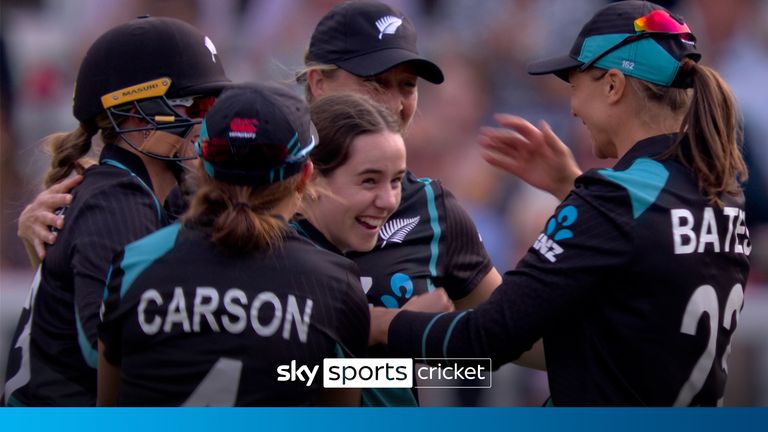 Watch Fran Jonas make an incredible catch to claim the third wicket for New Zealand.