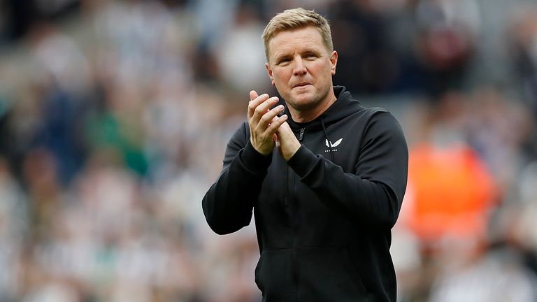 Newcastle's head coach Eddie Howe applauds the supporters after the English Premier League soccer match between Newcastle and Aston Villa at St. James' Park in Newcastle, England, Saturday, Aug. 12, 2023. (AP Photo/Steve Luciano)