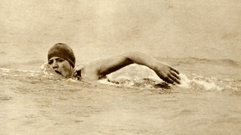 Gertrude 'Trudy' Ederle during her attempt to become the first woman to swim the Channel