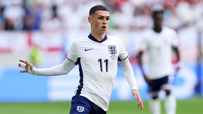 Phil Foden makes a run for England against Switzerland